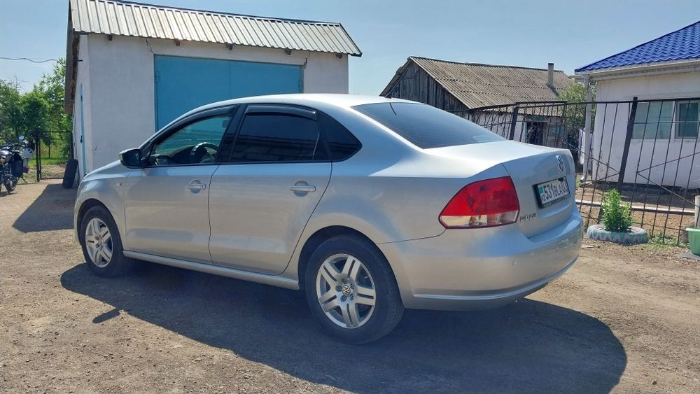 Фольксваген поло-5 2013гв