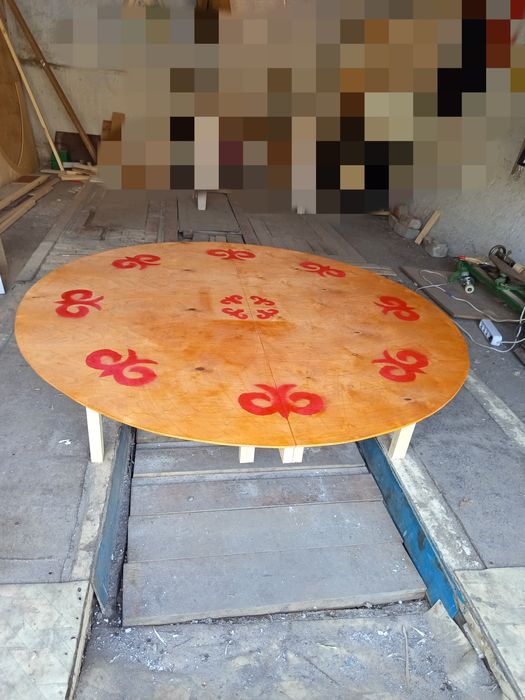 Сдам в аренду круглый стол