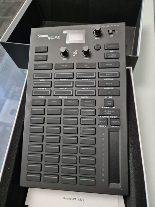 Controler de lumini profesional SoundSwitch - NOU