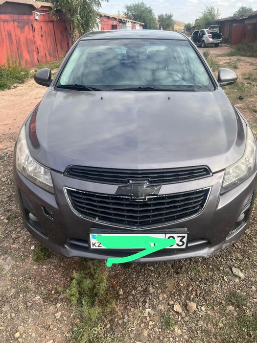 Продам машину Шевроле Круз