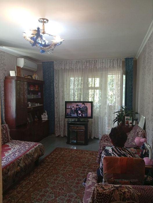 1 Комната Сергели Спутник 4  1/2/2 чистая квартира ,балкон 2х6,кирпич