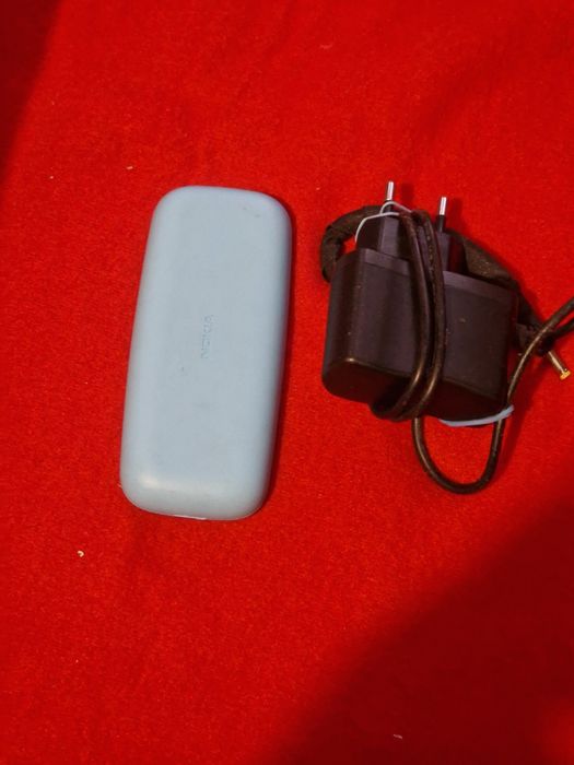 Super pret. Telefon Nokia cu încărcător