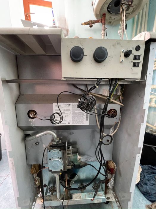 Продам Газовый котел protherm