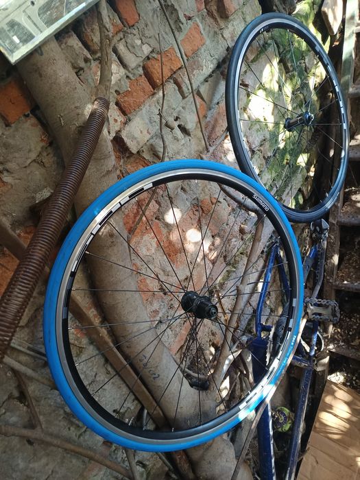 Roți cursieră Shimano R500