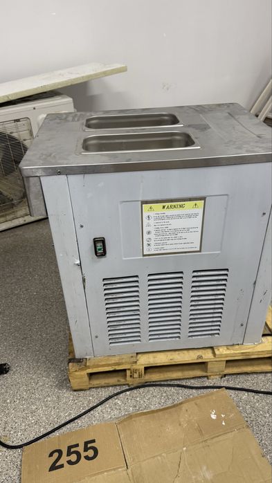 Мороженное аппарат продается