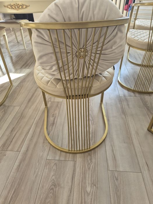 10 орындығымен 3 м стол сатылады