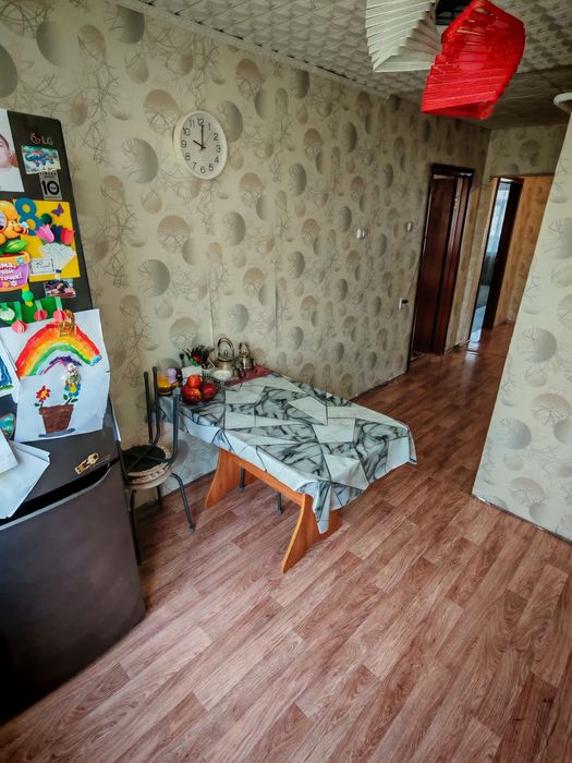 Продам трёхкомнатную квартиру