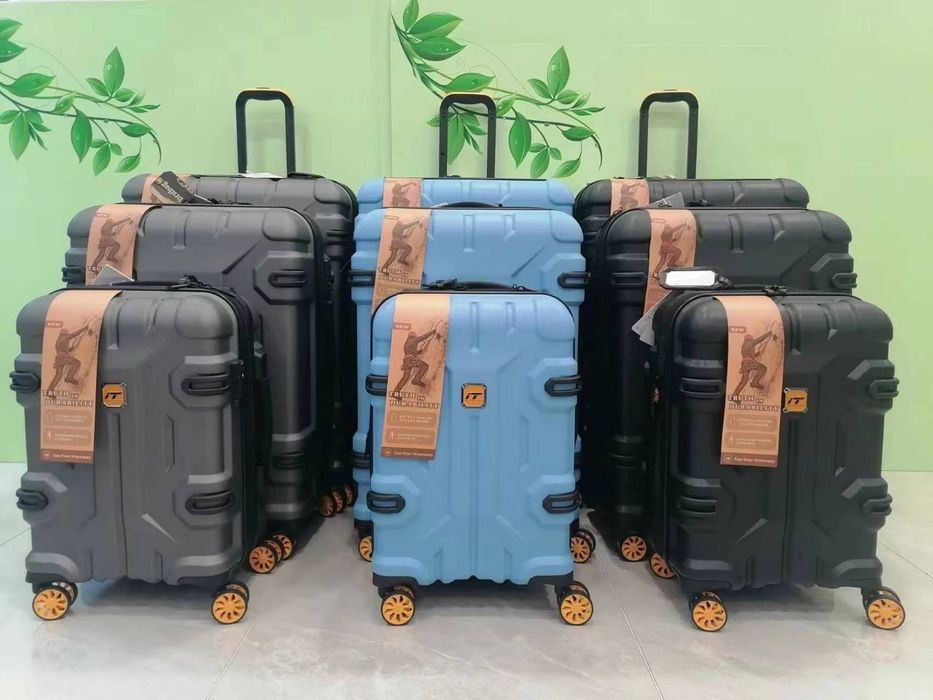 Чемоданы International traveller  No:1399