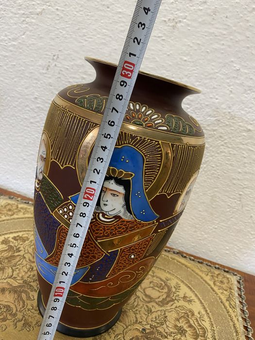 Японска ваза от порцелан сатцума