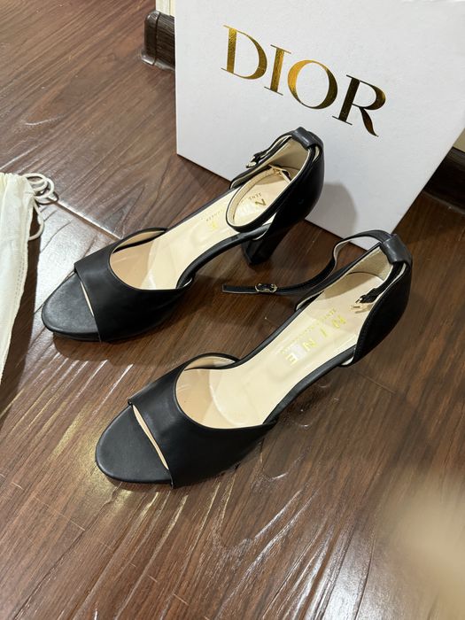 Новая женская обувь