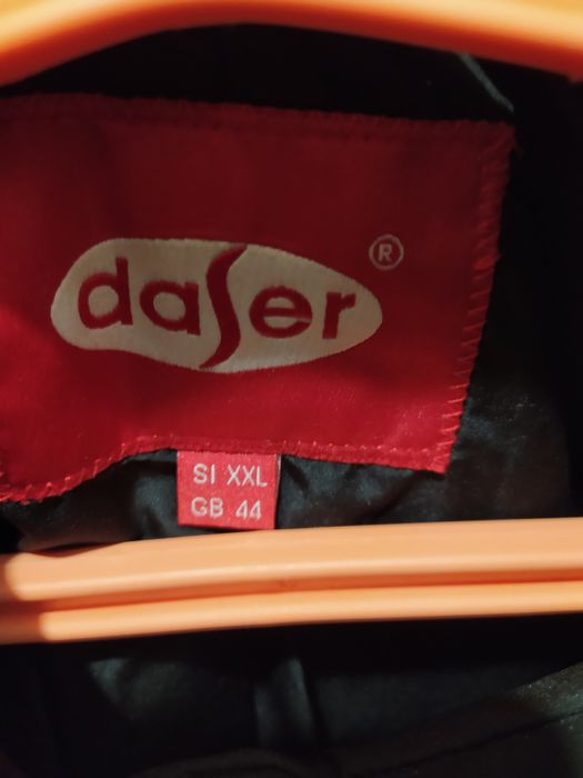 Продам плащ. Черного цвета