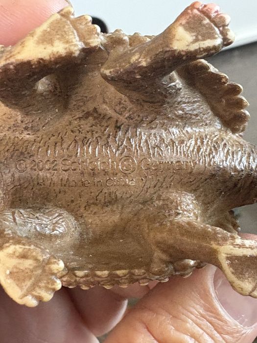 Динозаври и змии