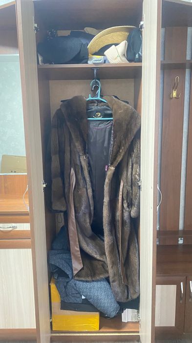 Продам шкаф в прихожую