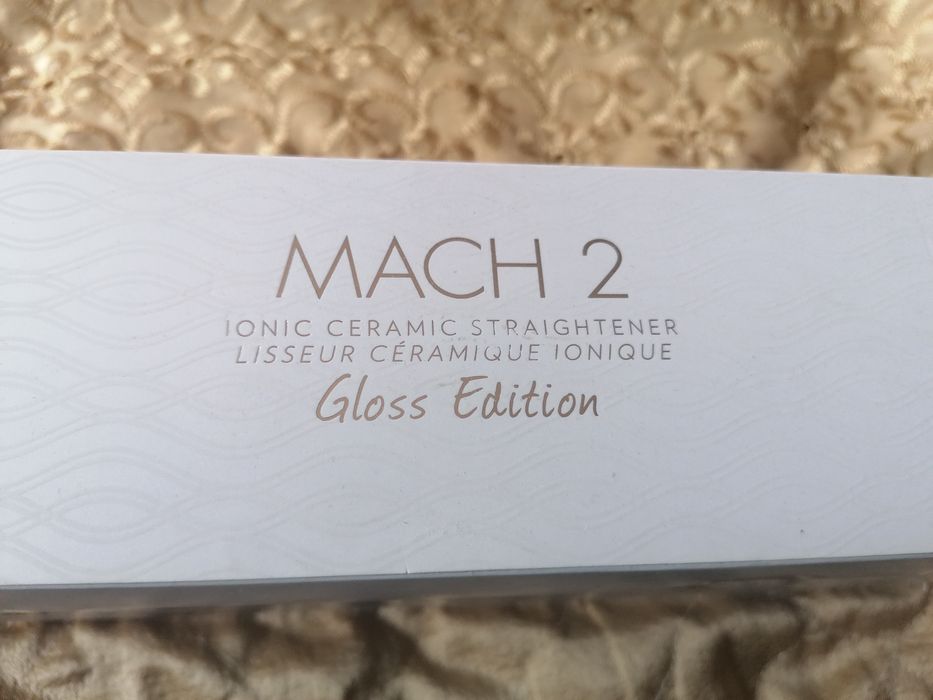 Placa îndreptat par Ultron Mach 2