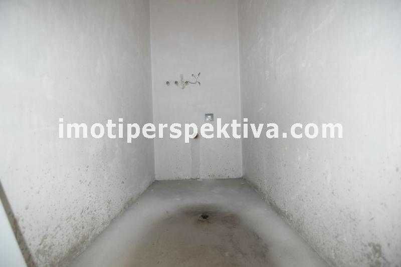 Продава се Двустаен апартамент в Пловдив, Център - 67 кв.м за 2400 €/кв.м - Снимка #8