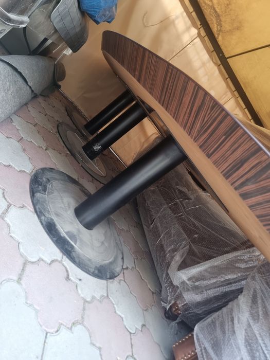 Продам стол для конференц зала