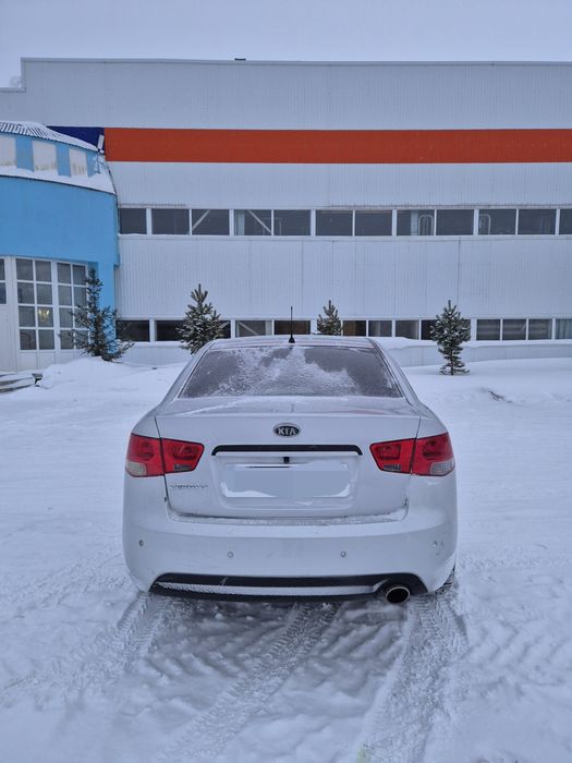 Продам киа серато 2011г  2.0л