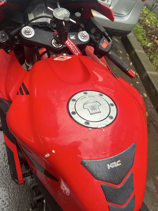 Honda CBR 600 RR pc37 an 2003