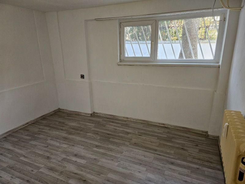 Двустаен за продажба в ж.к Изток