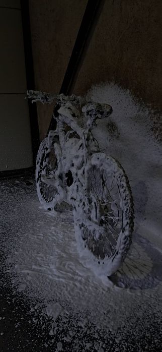 Vând bicicleta cu motor 80 CC
