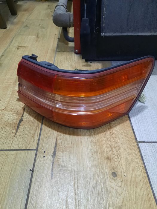 Продам задние поворотники Марк2Х100