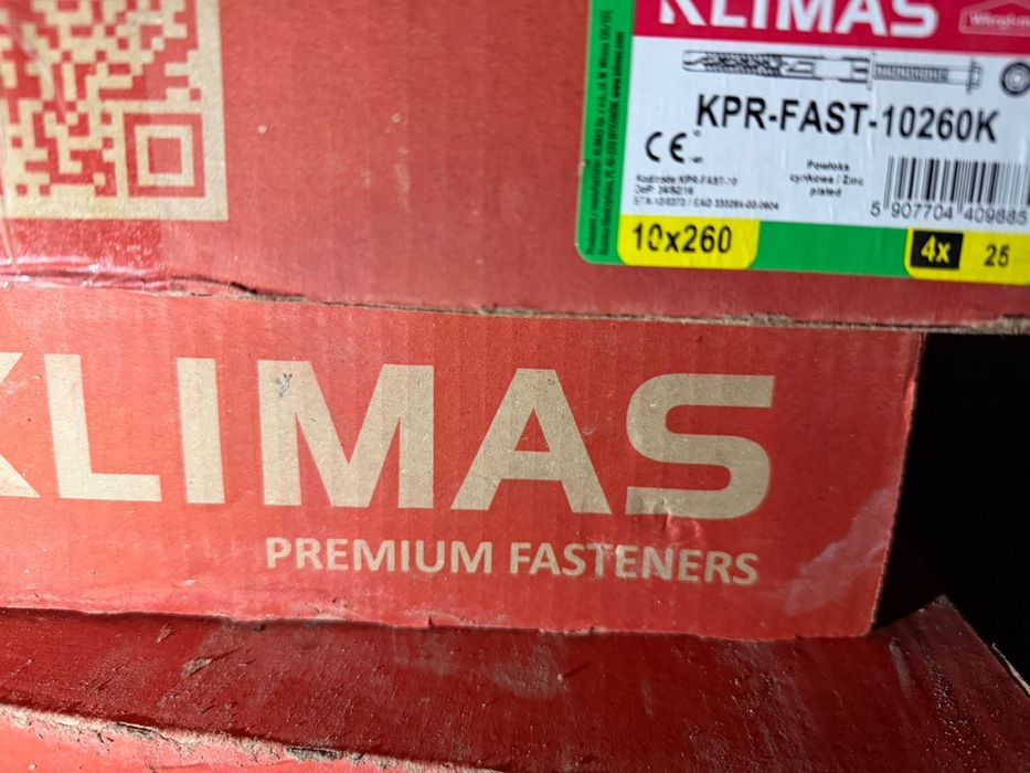 Фасадный дюбель 20*260