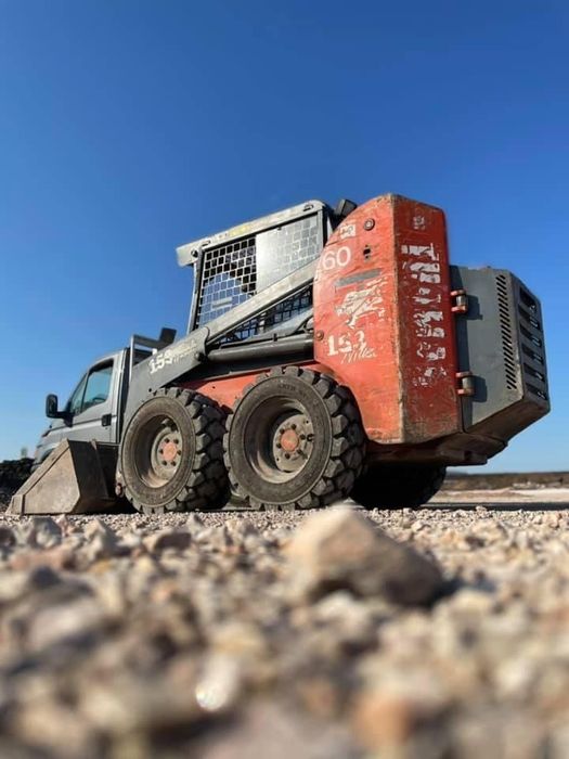 Услуги с мини багер, бобкат, валяк,транспортни услуги, снегопочистване