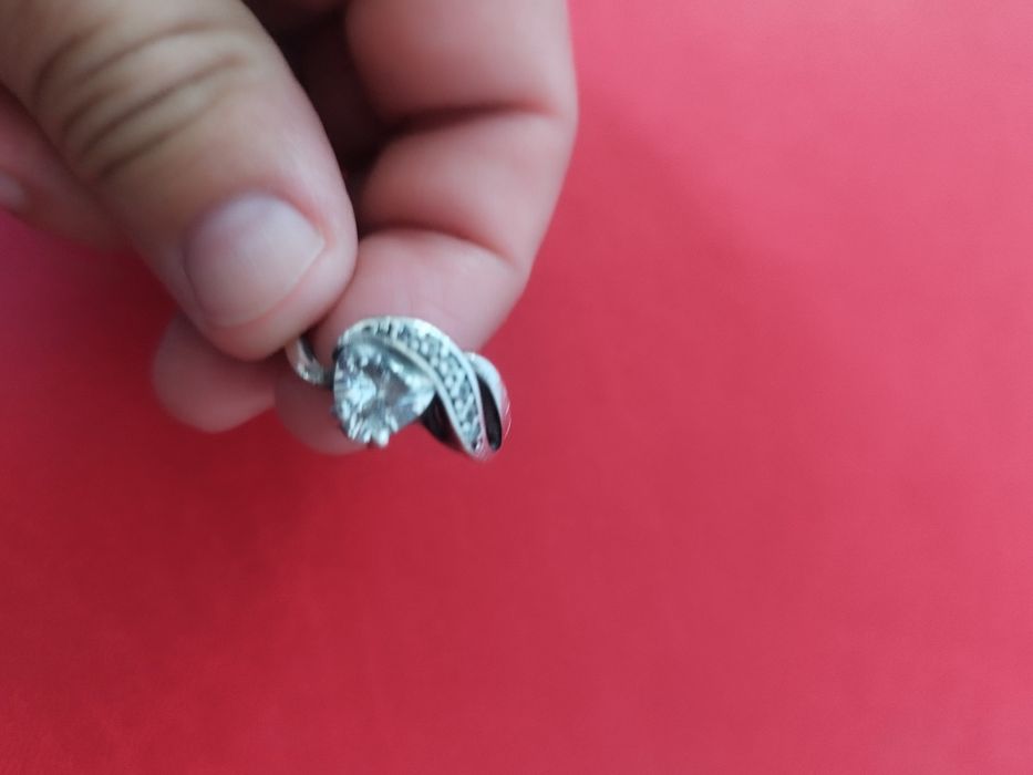 Продам серебряные кольца