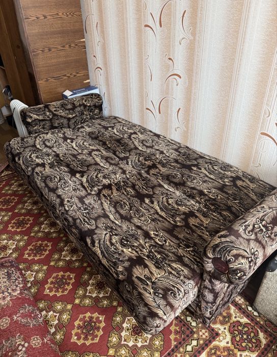 срочно Продам Диван