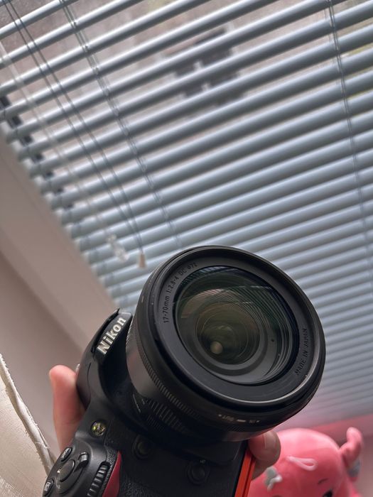 обектив Sigma 17-70 1: 2.8-4 DC Macro OS HSM за Nikon