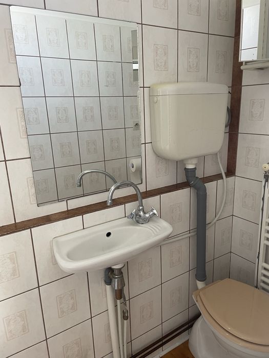 Inchiriez garsoniera la casa pentru o eleva sau studentă