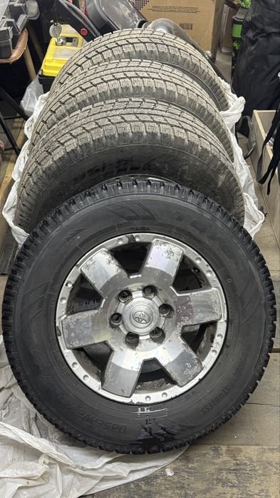 Диски с зимней резиной Toyo 265/65/17