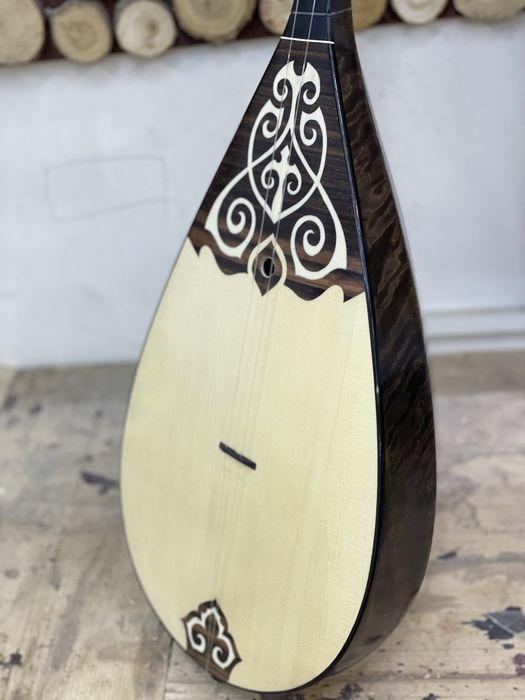 Домбыра жасаймын, сатамын