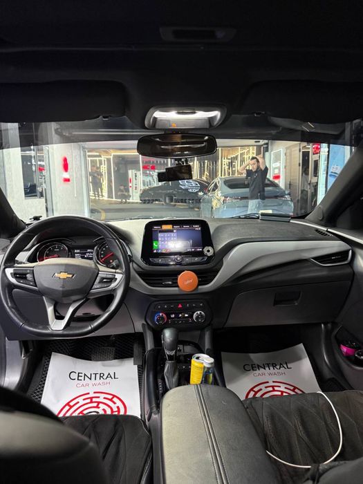 Продается Chevrolet Onix premier plus 2024 год