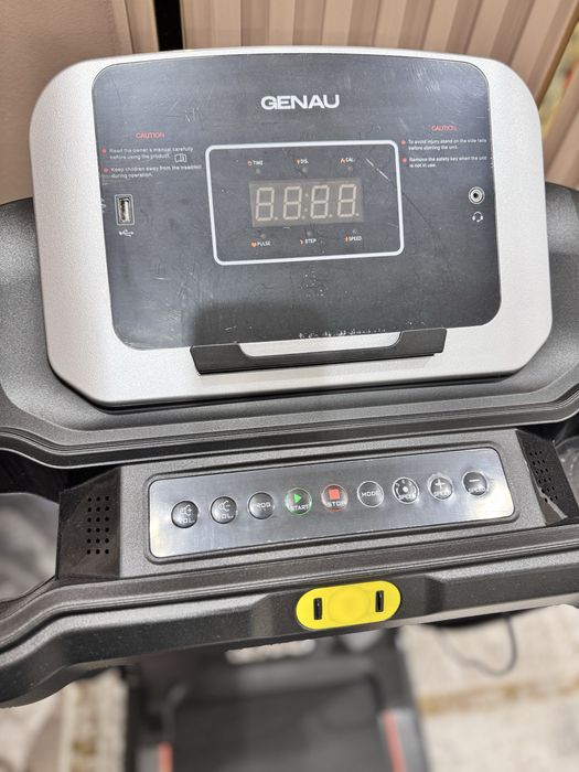 Беговая дорожка genau