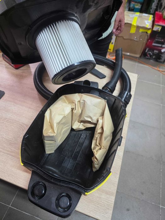 Aspirator umed si uscat Karcher WD 1