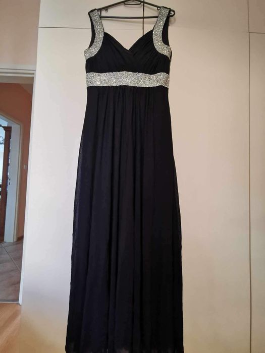 Дамска  рокля черна 42 размер