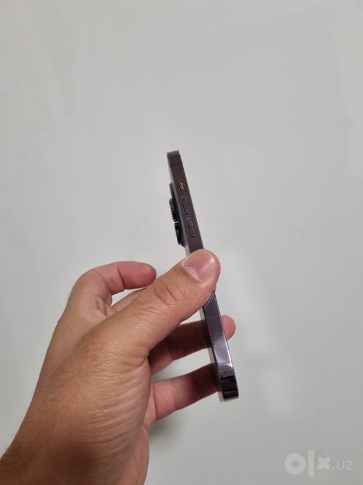 Iphone 14 pro purple