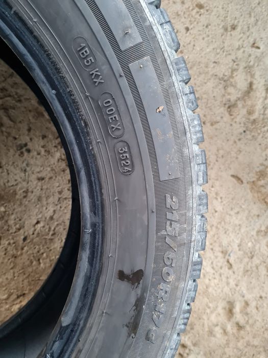 Зимни гуми 215 60 17c