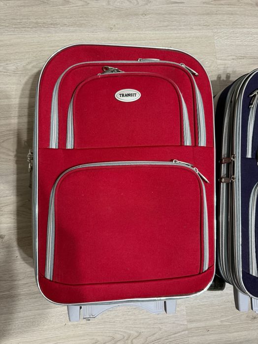 Два куфара за път