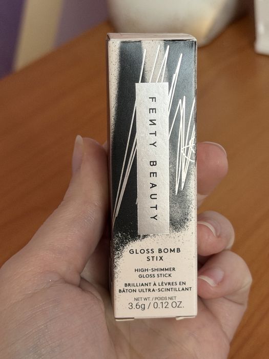 Ruj Fenty Gloss Bomb Stix