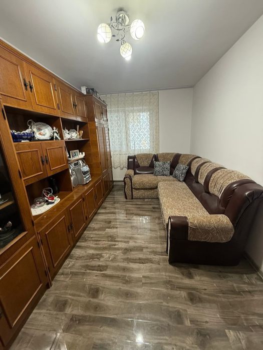 Vând Apartament 2 camere în Petrila
