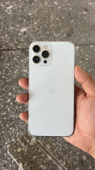Продам и обмен айфрн 12 про макс iphone 12 pro max