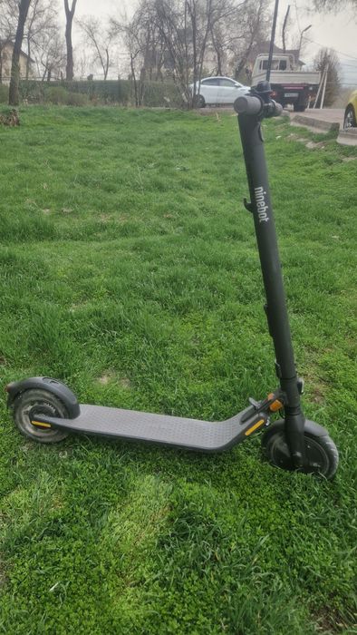 Продам  Ninebot E 25.Требуется ремонт.