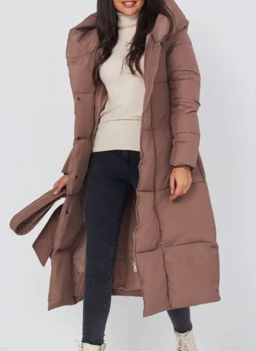 Продам женскую длинную куртку