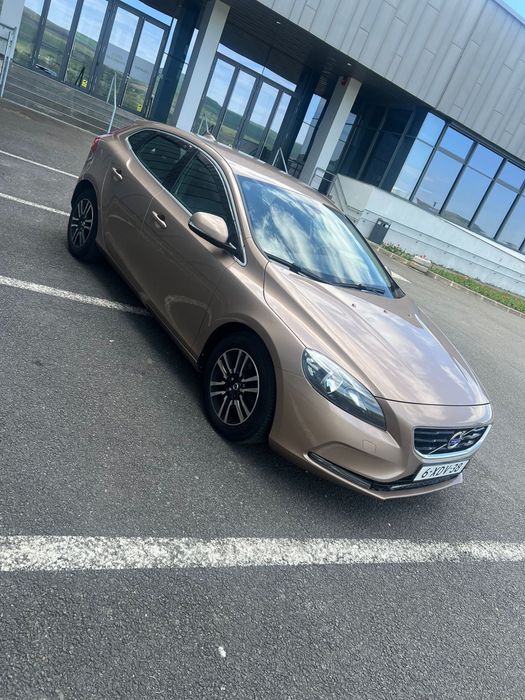 VOLVO V40 2014 — imagine 2