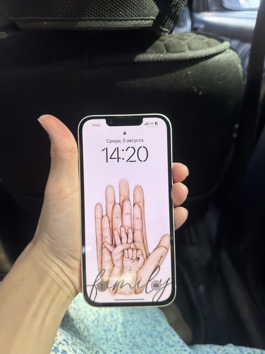 Продам телефон Iphone 13 б/у