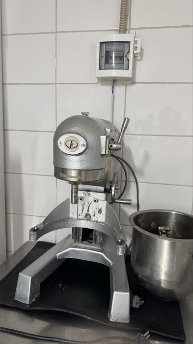 Планетарный миксер 10 литров