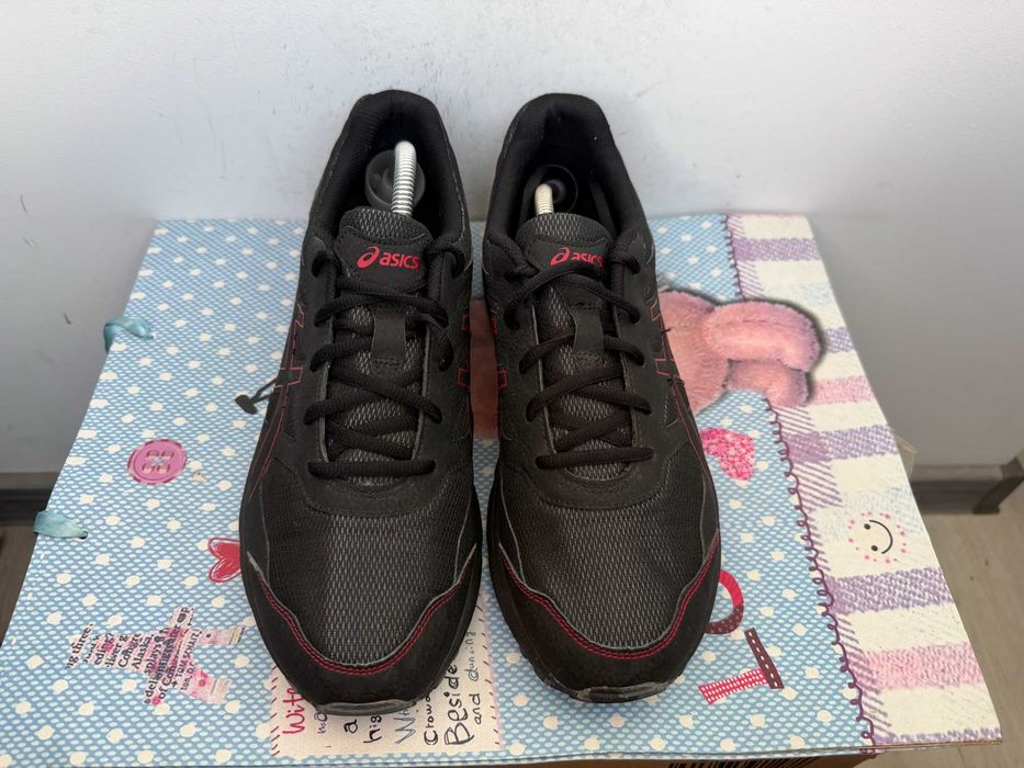 ''Asics Memuro''оригинални маратонки 44 номер
