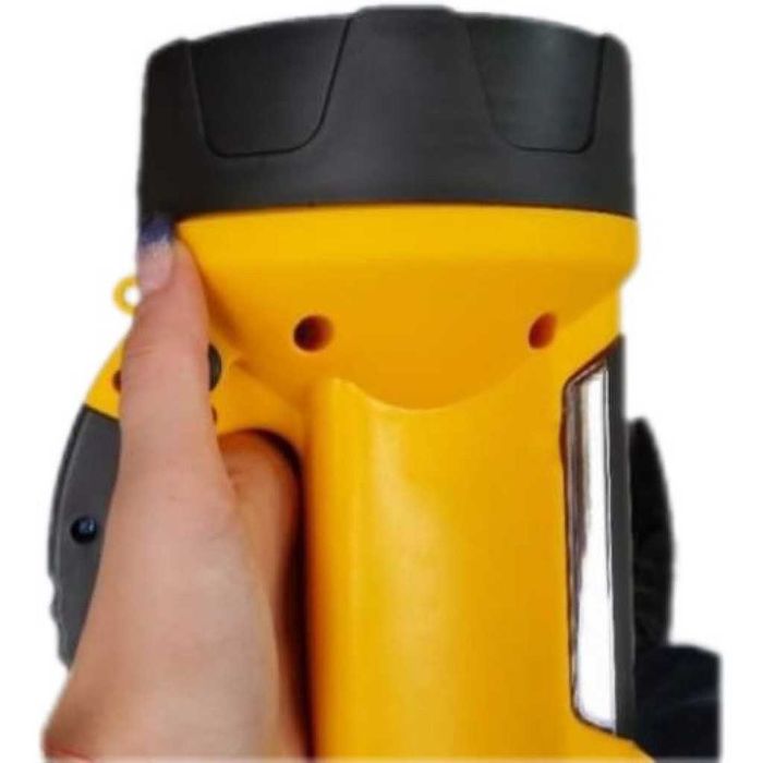 Соларен и акумулаторен LED фенер